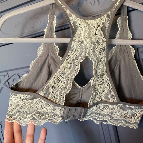 Felina Lacey Bralette - Picture 7 of 17